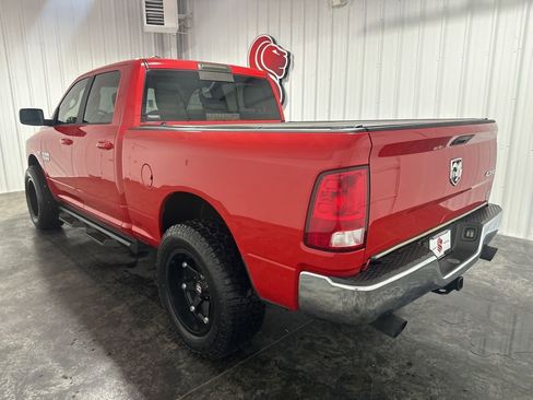 Used 2019 RAM 1500 Classic SLT AWD/4WD image 10