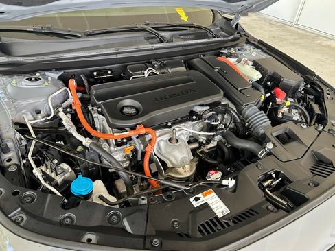 Used 2024 Honda Accord Sport image 12