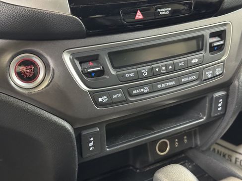 Used 2017 Honda Pilot EX-L image 39