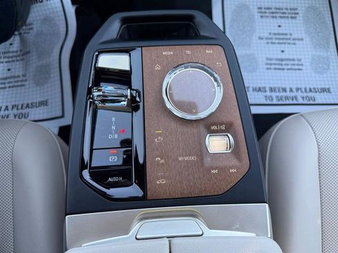 Used 2023 BMW iX xDrive50 w/ Premium Package image 28