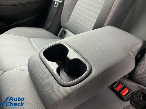 Used 2024 Toyota Corolla SE image 25