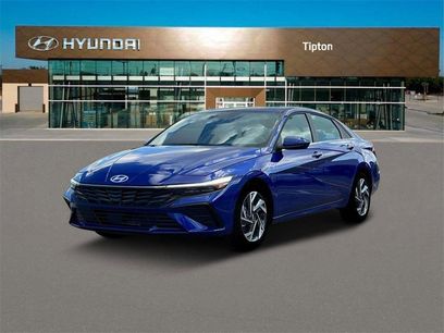 New 2025 Hyundai Elantra SEL