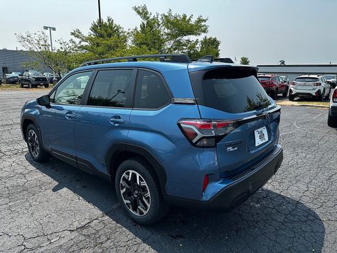 Certified 2025 Subaru Forester Premium AWD/4WD image 5