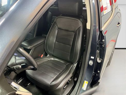 Used 2021 GMC Acadia Denali w/ Denali Technology Package image 20