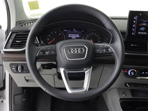 Used 2022 Audi Q5 2.0T Premium w/ Convenience Package AWD/4WD image 20