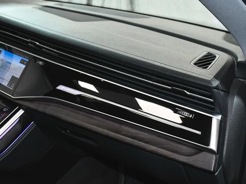 Used 2023 Audi Q8 Premium Plus w/ Premium Plus Package AWD/4WD image 65