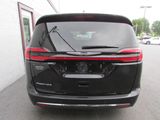 Used 2022 Chrysler Pacifica Touring-L image 3