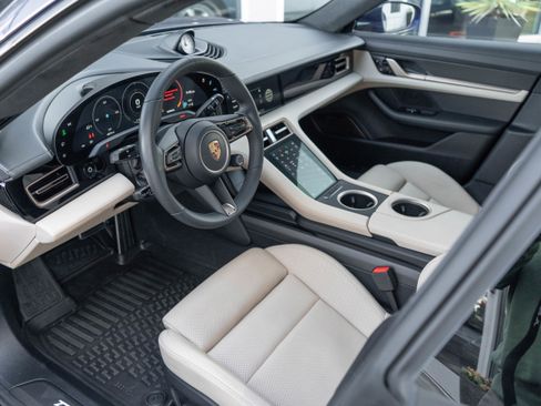 Used 2020 Porsche Taycan Turbo S image 7