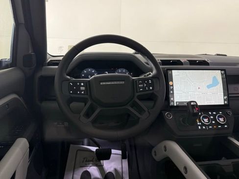 New 2026 Land Rover Defender 110 X-Dynamic SE AWD/4WD image 26