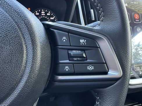 Used 2024 Subaru Ascent Premium w/ Convenience Package image 16