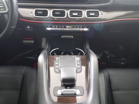 Certified 2023 Mercedes-Benz GLS 450 4MATIC image 18