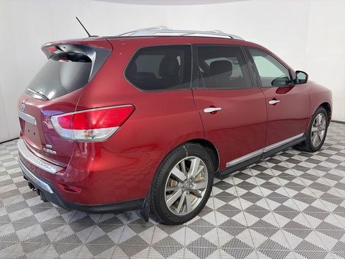 Used 2016 Nissan Pathfinder Platinum w/ Family Entertainment Package AWD/4WD image 7