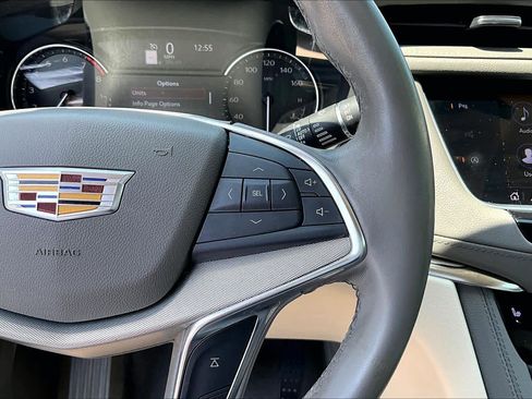 Used 2021 Cadillac XT5 Premium Luxury image 27