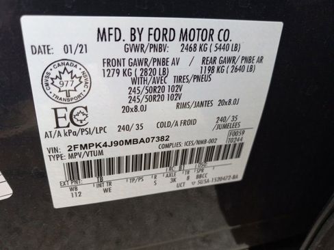 Used 2021 Ford Edge ST-Line w/ Cold Weather Package image 41