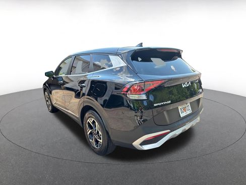 Used 2025 Kia Sportage LX image 5