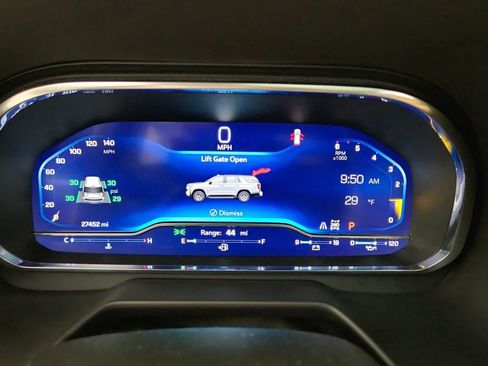 Used 2023 Chevrolet Tahoe Premier image 26