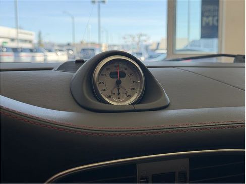 Used 2008 Porsche 911 Turbo image 32