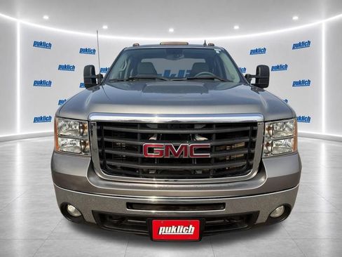 Used 2008 GMC Sierra 3500 SLT w/ EZ-Lift Tailgate Package RWD image 2