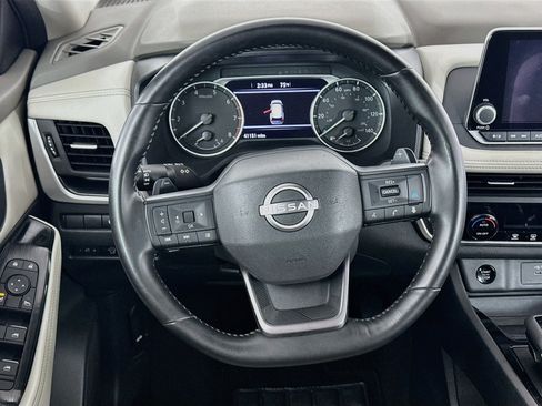 Used 2025 Nissan Rogue SV AWD/4WD image 18