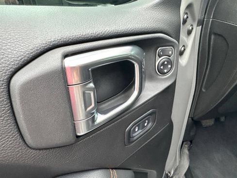 Used 2023 Jeep Gladiator Mojave w/ LED Lighting Group AWD/4WD image 21