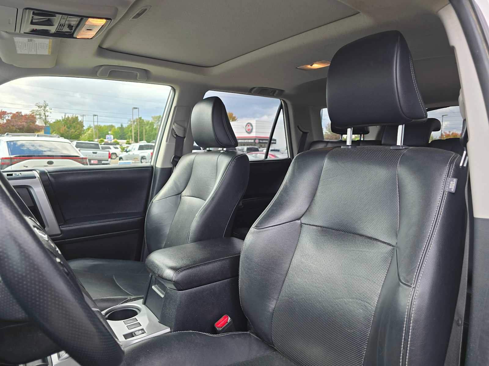 Used 2018 Toyota 4Runner Limited AWD/4WD image 24