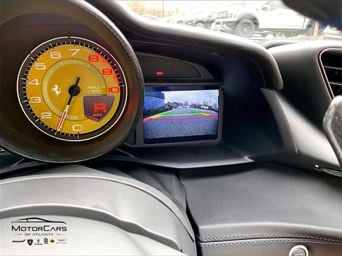 Used 2018 Ferrari 488 GTB image 17