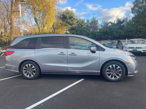 Certified 2023 Honda Odyssey EX-L image 4