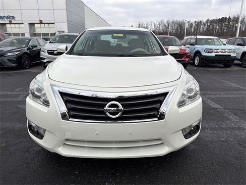 Used 2015 Nissan Altima 2.5 SL w/ Technology Package image 11