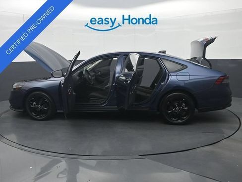 Certified 2025 Honda Accord SE image 38