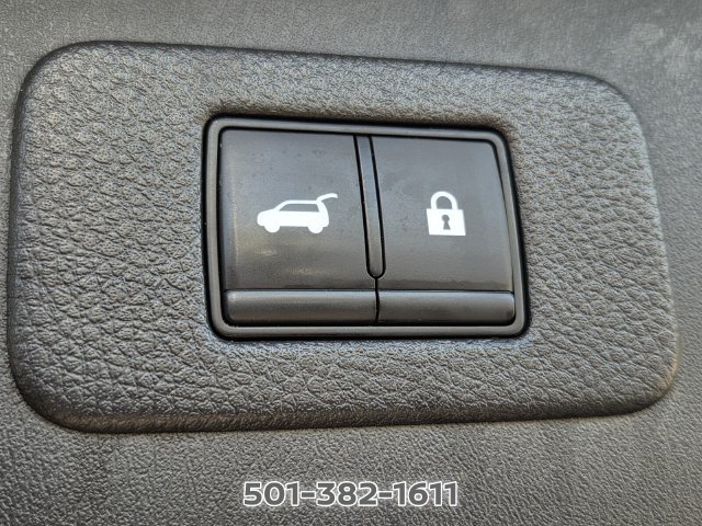 Used 2024 Nissan Armada SL w/ Captain's Chairs Package RWD image 17
