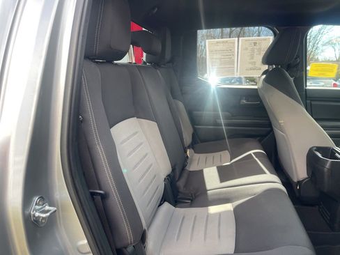 Used 2025 Toyota Tacoma TRD Off-Road image 16