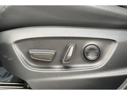 Used 2026 Toyota Crown Nightshade image 14