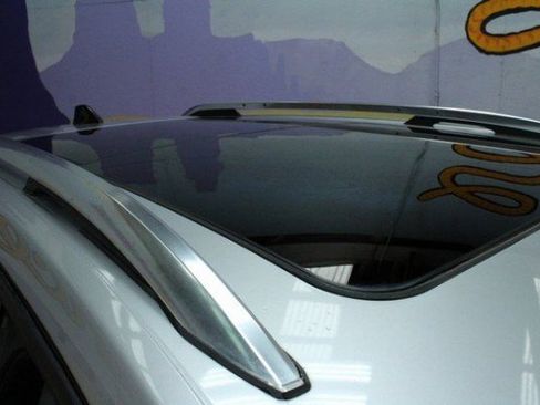 Used 2022 Chevrolet Equinox Premier image 2