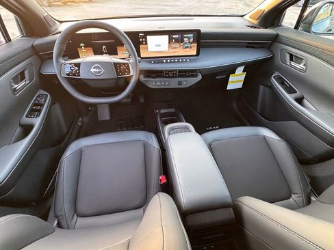 New 2026 Nissan Leaf SV+ w/ Floor Mat Package (SV+) image 11