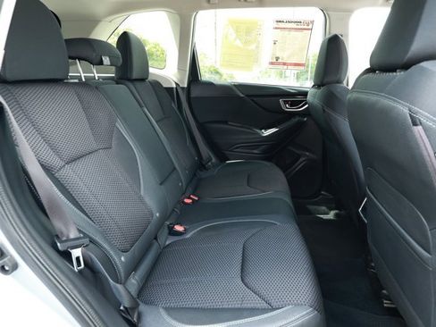 Used 2024 Subaru Forester Premium AWD/4WD image 31