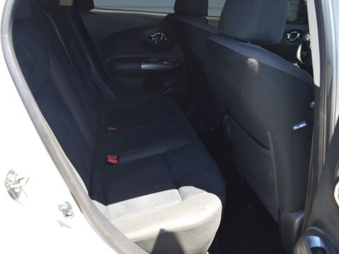 Used 2014 Nissan Juke SV AWD/4WD image 19