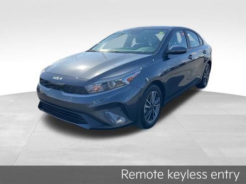 Certified 2023 Kia Forte LXS w/ LXS Technology Package image 4
