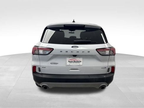 Used 2020 Ford Escape SE image 5