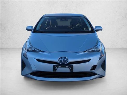 Used 2017 Toyota Prius Two image 2