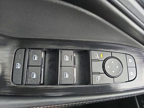 New 2026 Nissan Rogue SV w/ Cold Weather Package FWD image 30