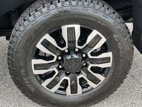 Used 2026 GMC Sierra 2500 Denali Ultimate AWD/4WD image 15