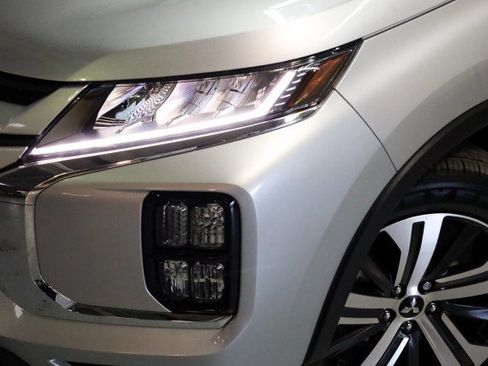 New 2026 Mitsubishi Outlander Sport ES image 2