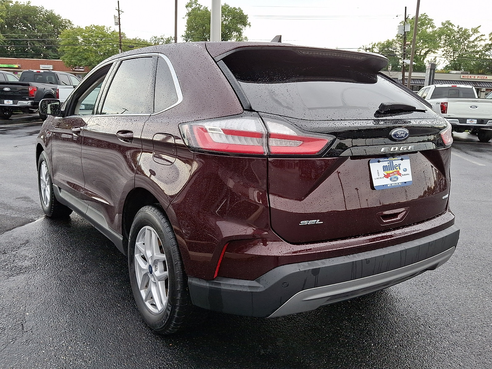 Certified 2024 Ford Edge SEL w/ Convenience Package AWD/4WD image 4