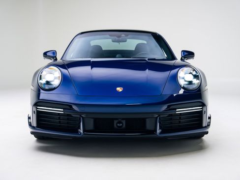 Used 2022 Porsche 911 Turbo S image 4