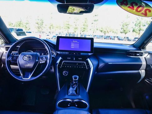 Certified 2024 Toyota Venza Nightshade image 15