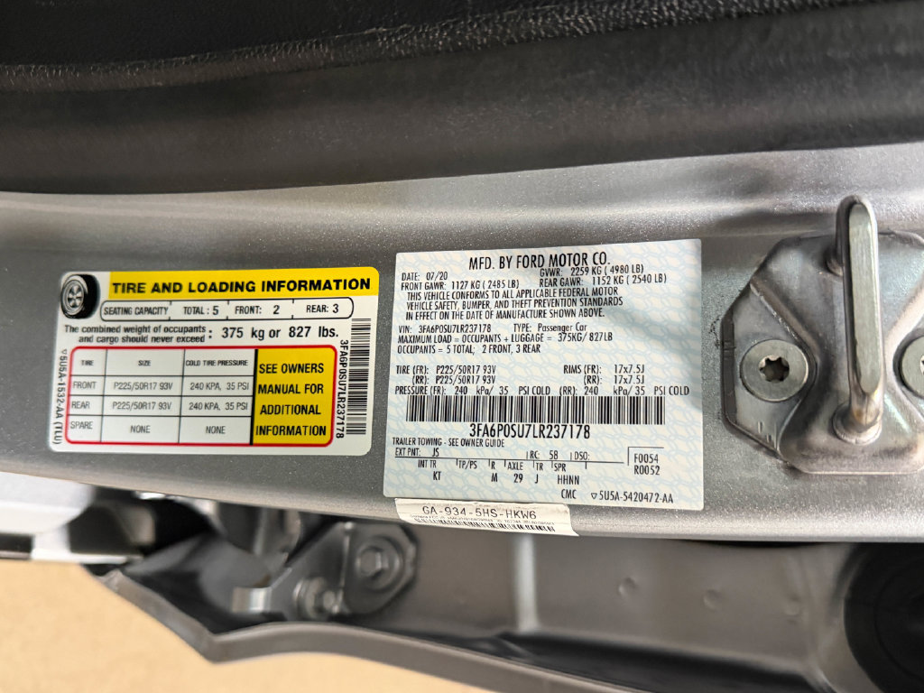 Used 2020 Ford Fusion Energi Titanium FWD image 57