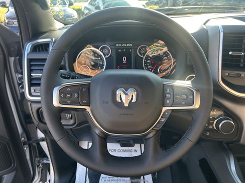 New 2026 RAM 1500 4x4 Crew Cab image 18