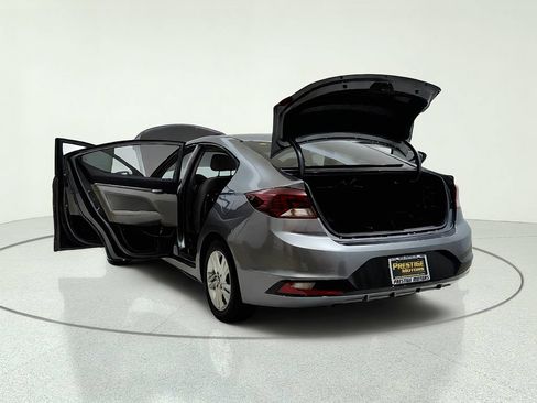 Used 2019 Hyundai Elantra Value Edition FWD image 12