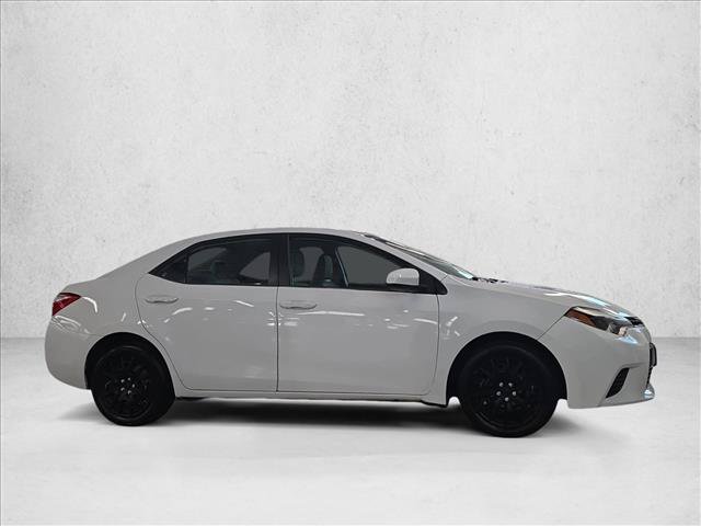 Used 2015 Toyota Corolla LE FWD image 4