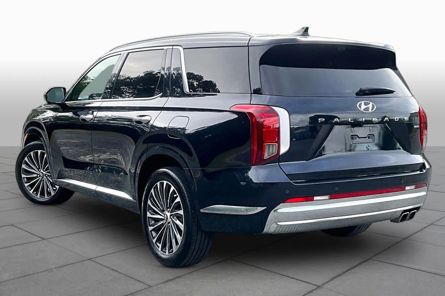 Used 2024 Hyundai Palisade Calligraphy AWD/4WD image 12